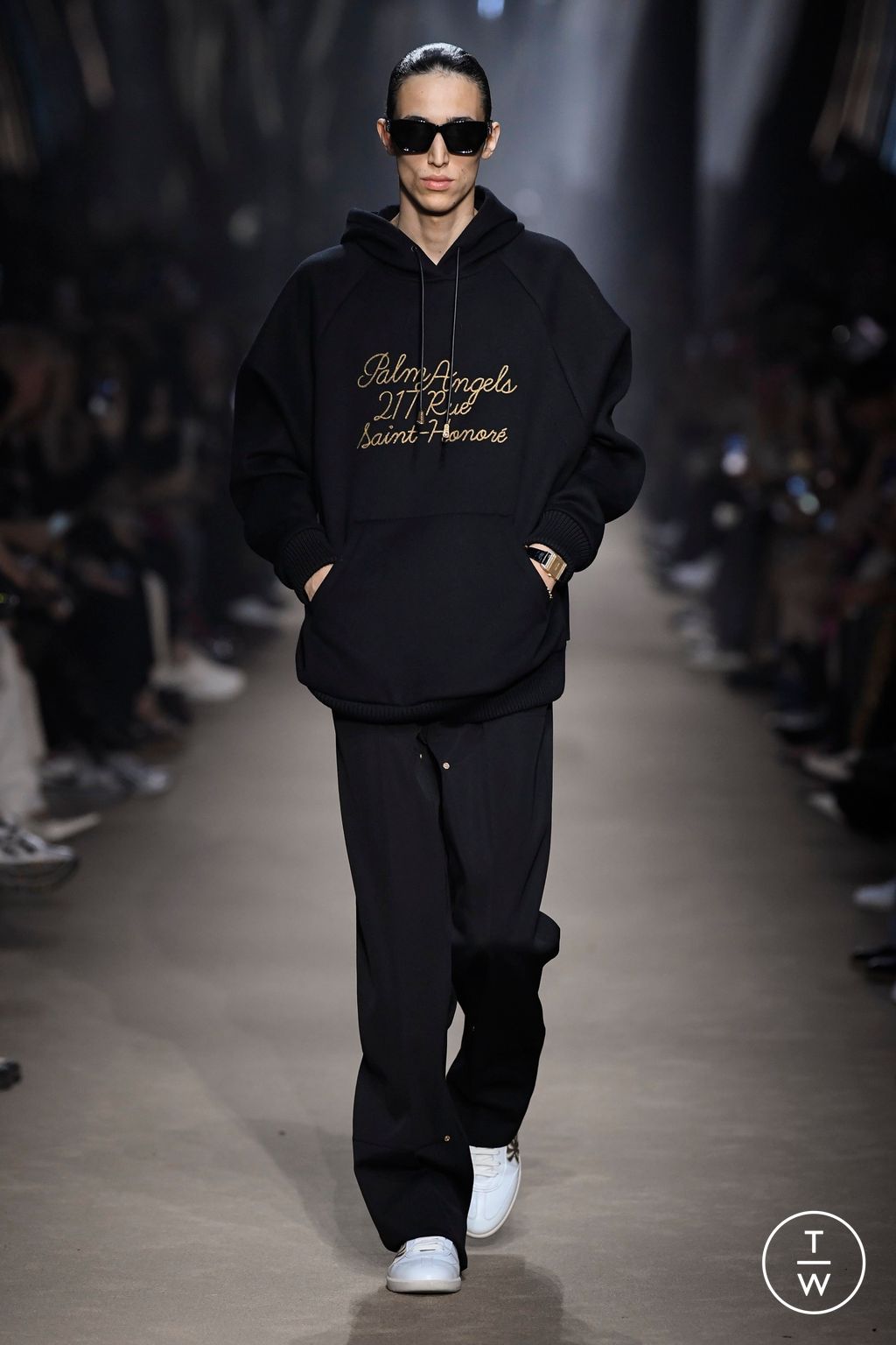 Fashion Week Paris Fall/Winter 2023 look 22 from the Palm Angels collection 女装