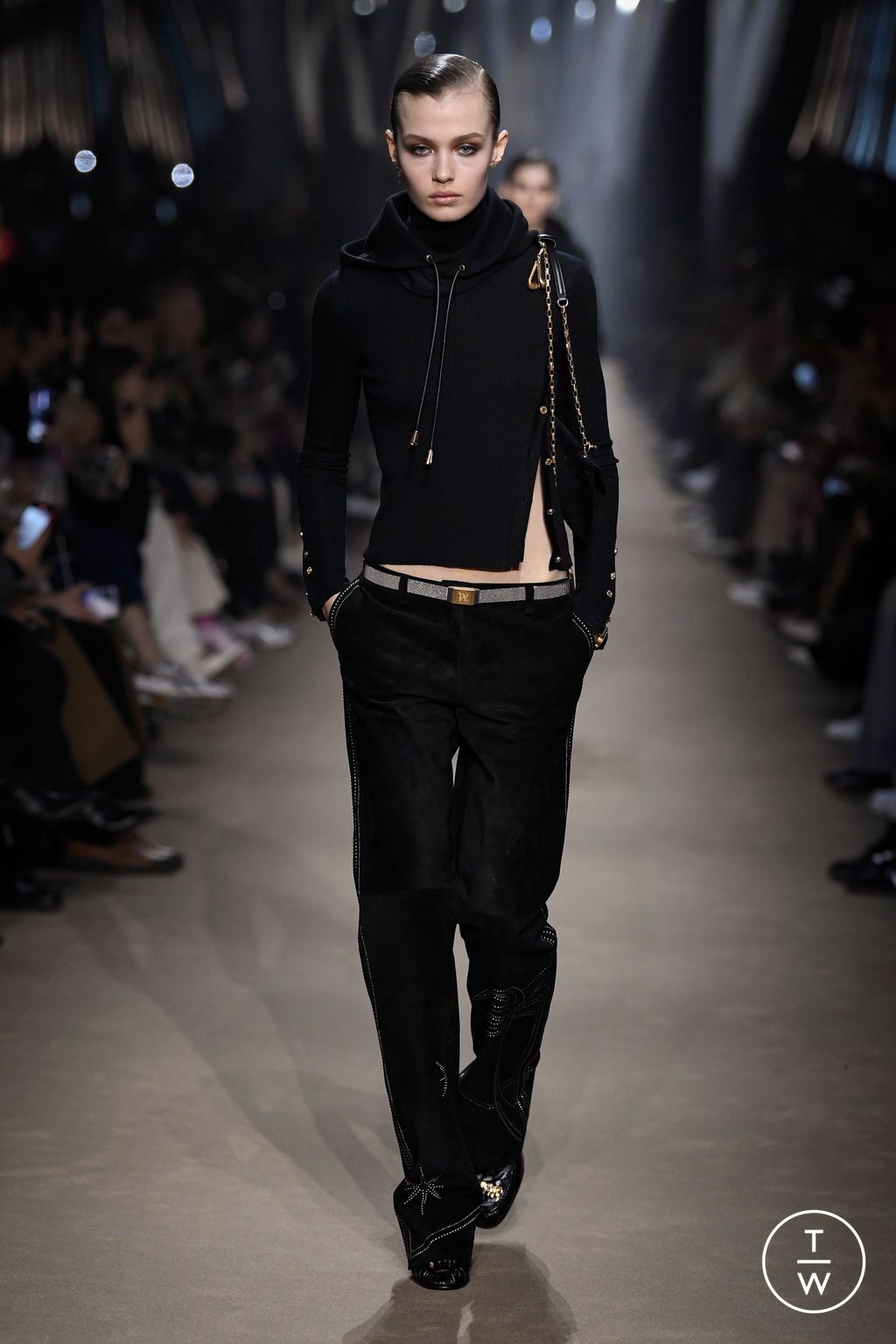 Fashion Week Paris Fall/Winter 2023 look 34 from the Palm Angels collection 女装