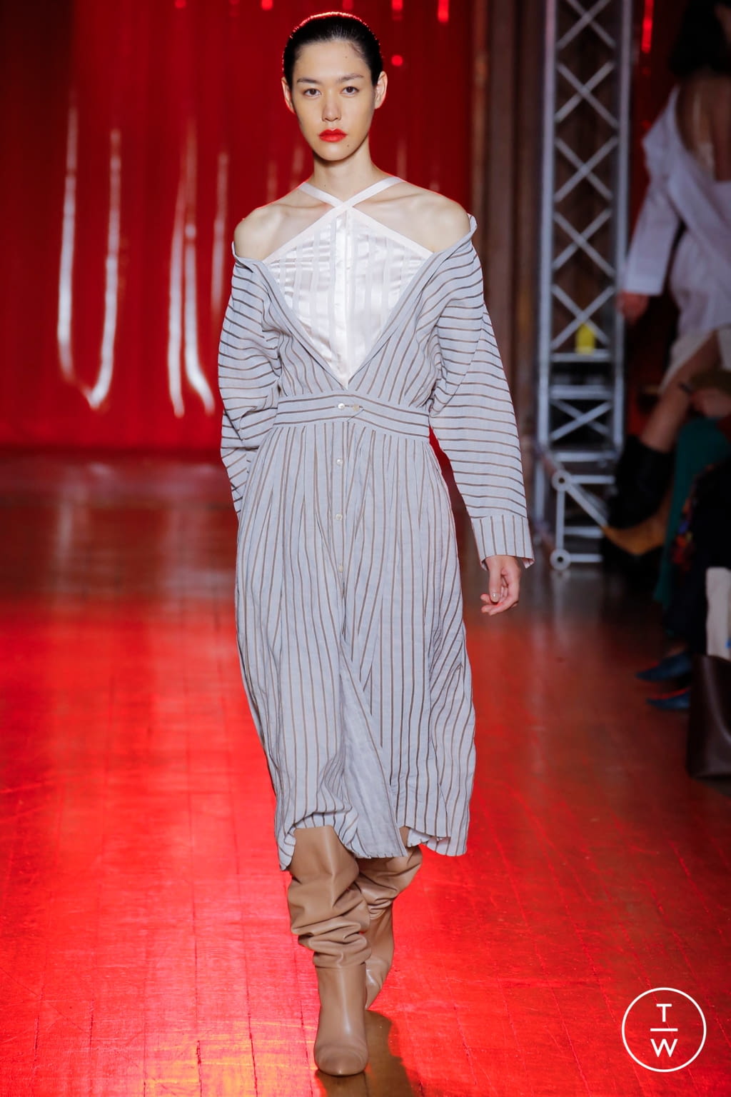 Fashion Week London Spring/Summer 2019 look 4 from the Palmer Harding collection 女装