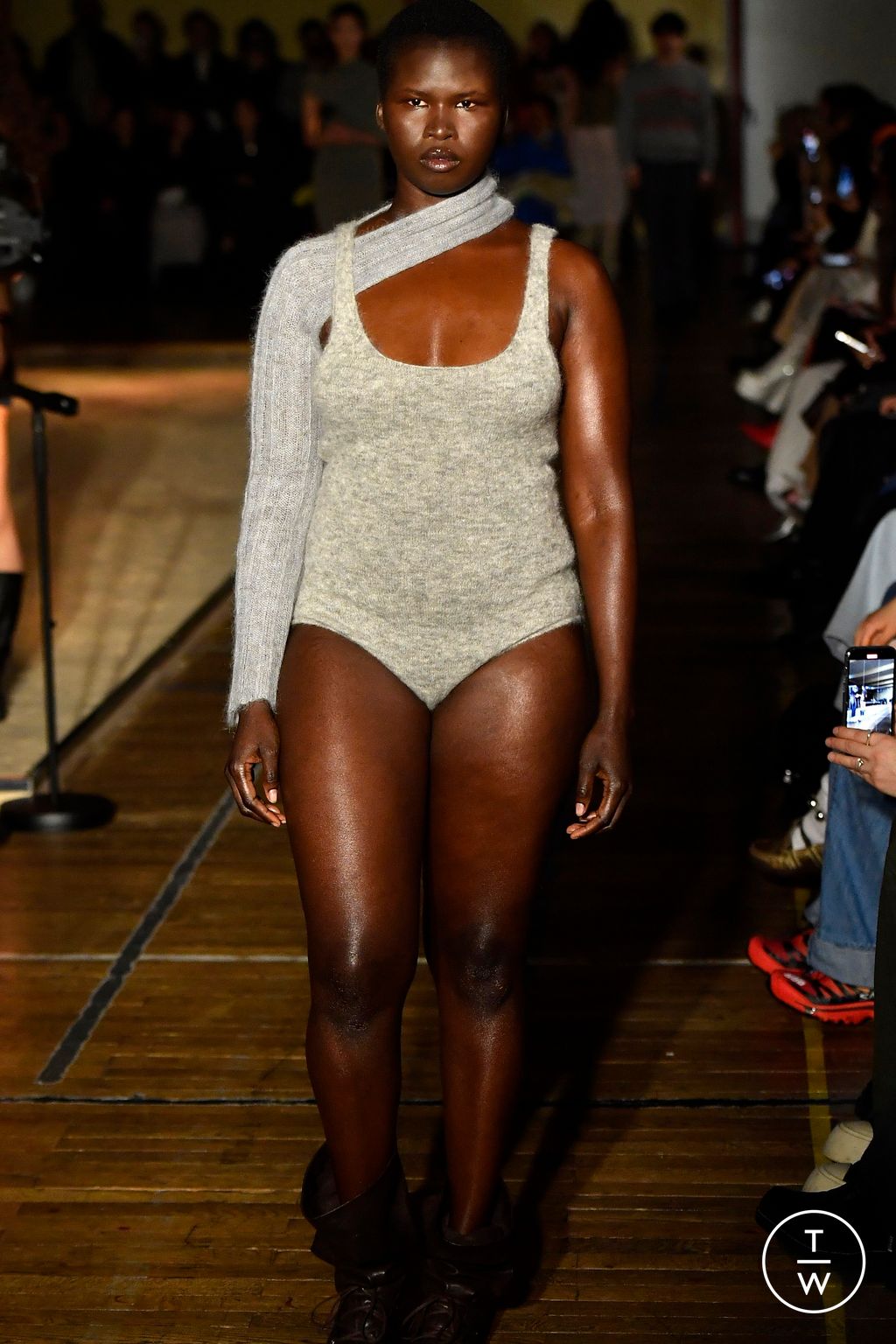 Fashion Week Paris Fall/Winter 2024 look 16 from the Paloma Wool collection womenswear