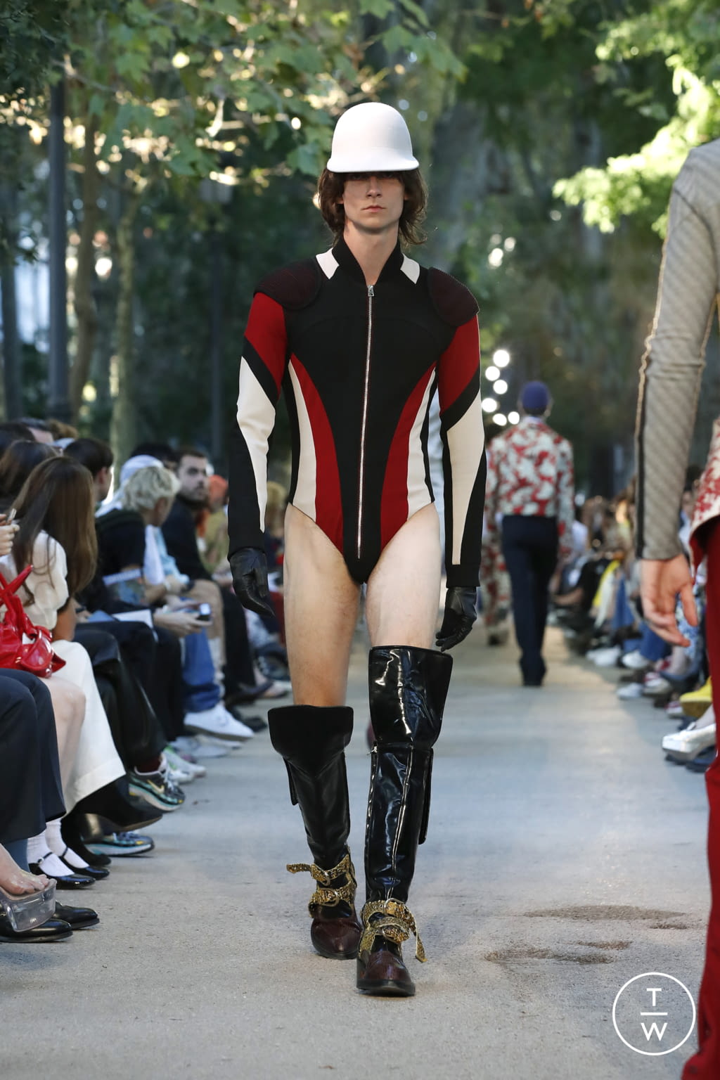 Fashion Week Paris Spring/Summer 2022 look 12 from the Palomo Spain collection 男装