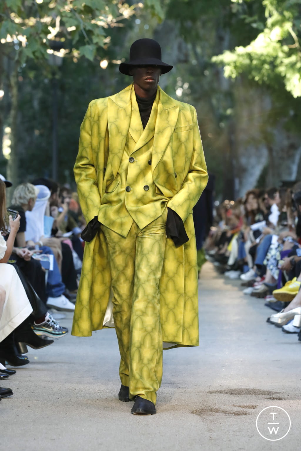 Fashion Week Paris Spring/Summer 2022 look 26 from the Palomo Spain collection menswear