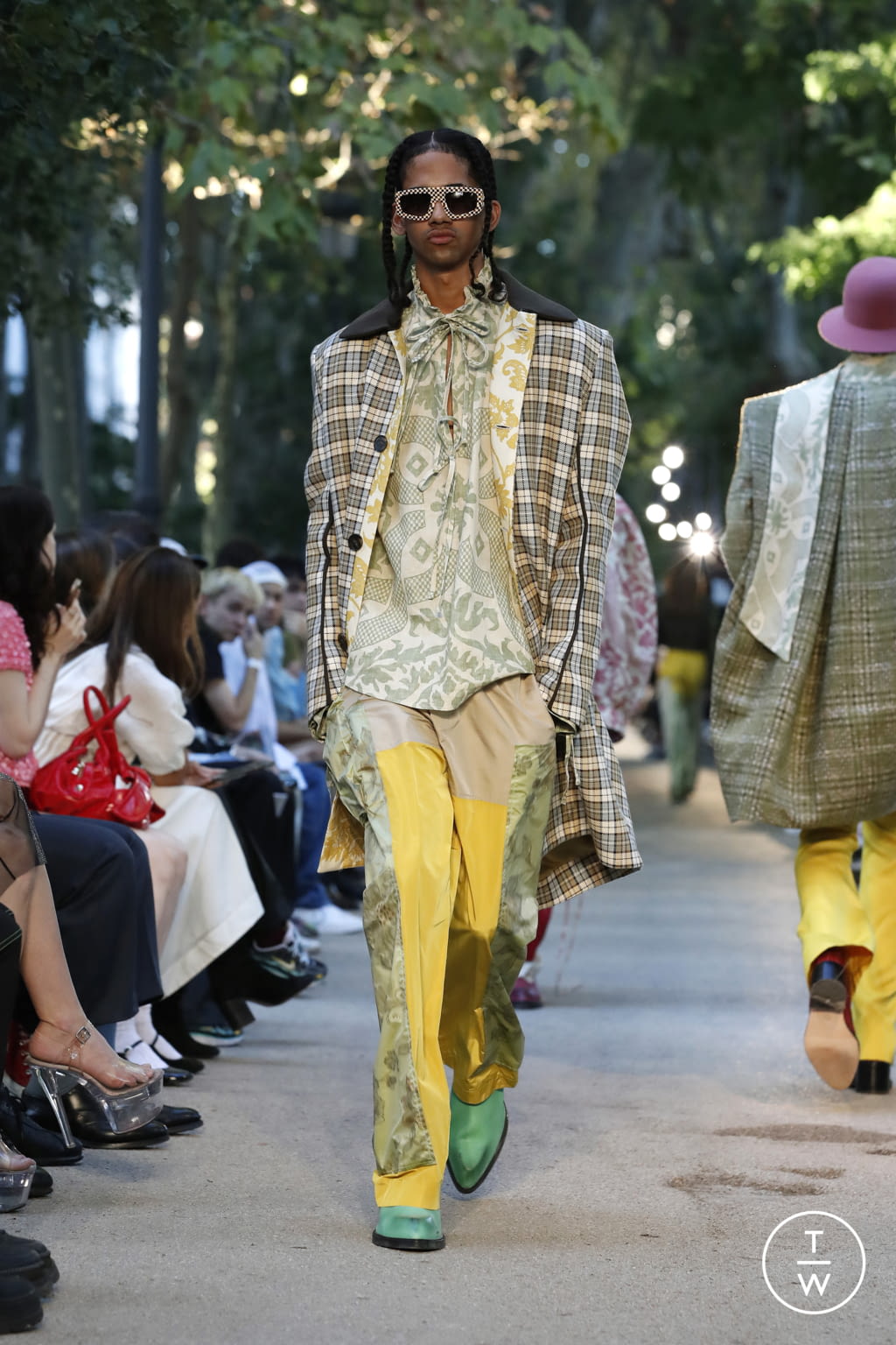 Fashion Week Paris Spring/Summer 2022 look 34 de la collection Palomo Spain menswear