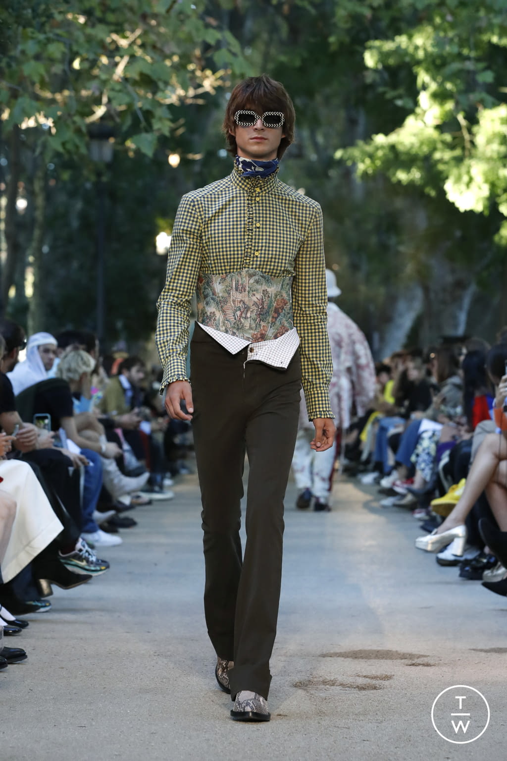 Fashion Week Paris Spring/Summer 2022 look 36 from the Palomo Spain collection 男装