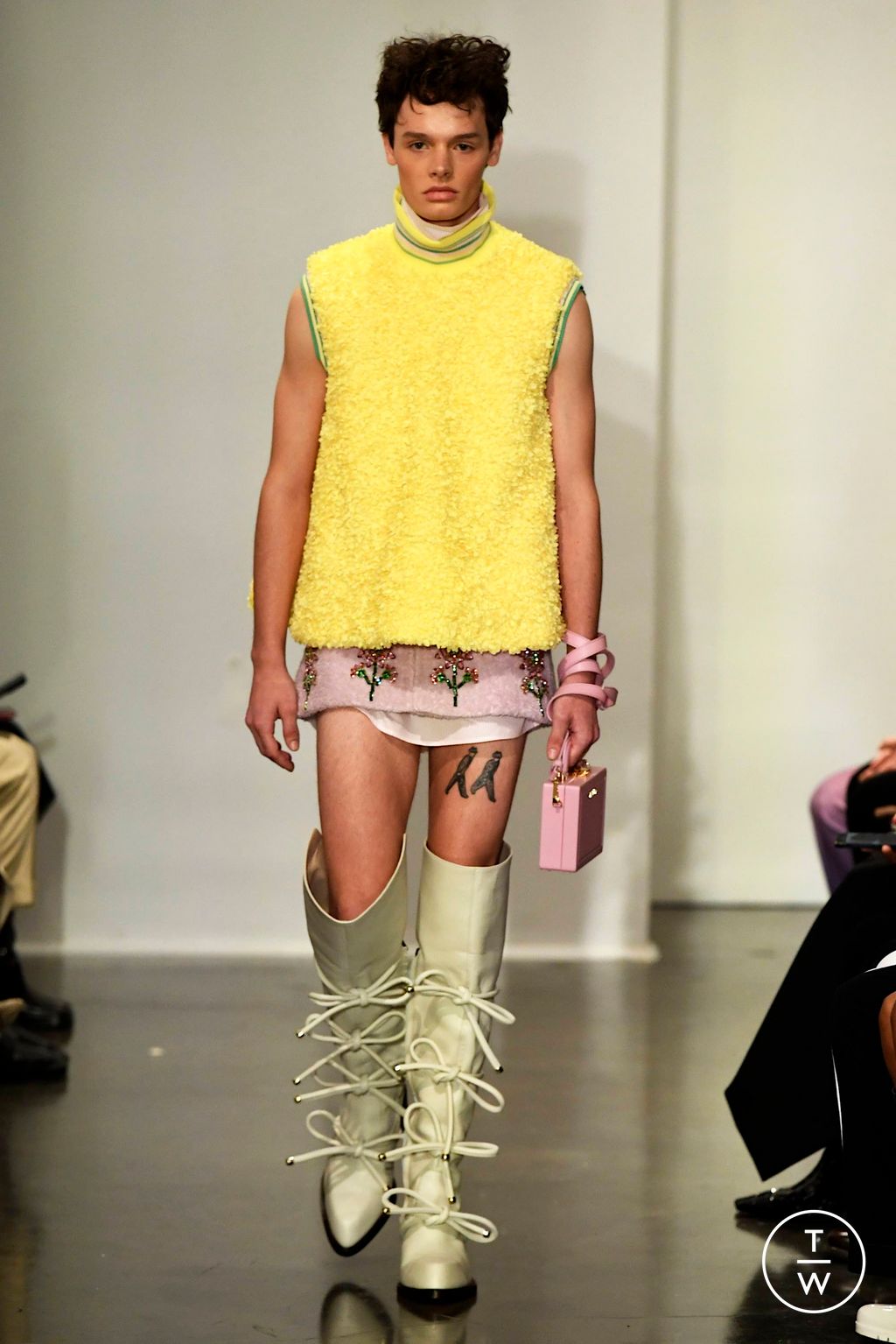 Fashion Week New York Fall/Winter 2023 look 19 from the Palomo Spain collection womenswear