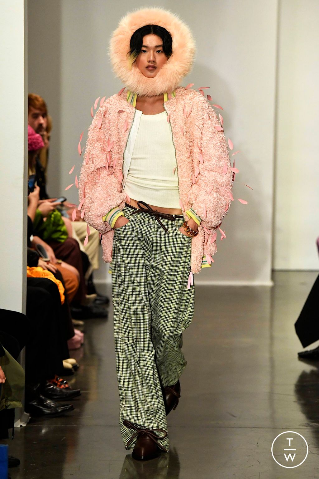 Fashion Week New York Fall/Winter 2023 look 24 de la collection Palomo Spain womenswear