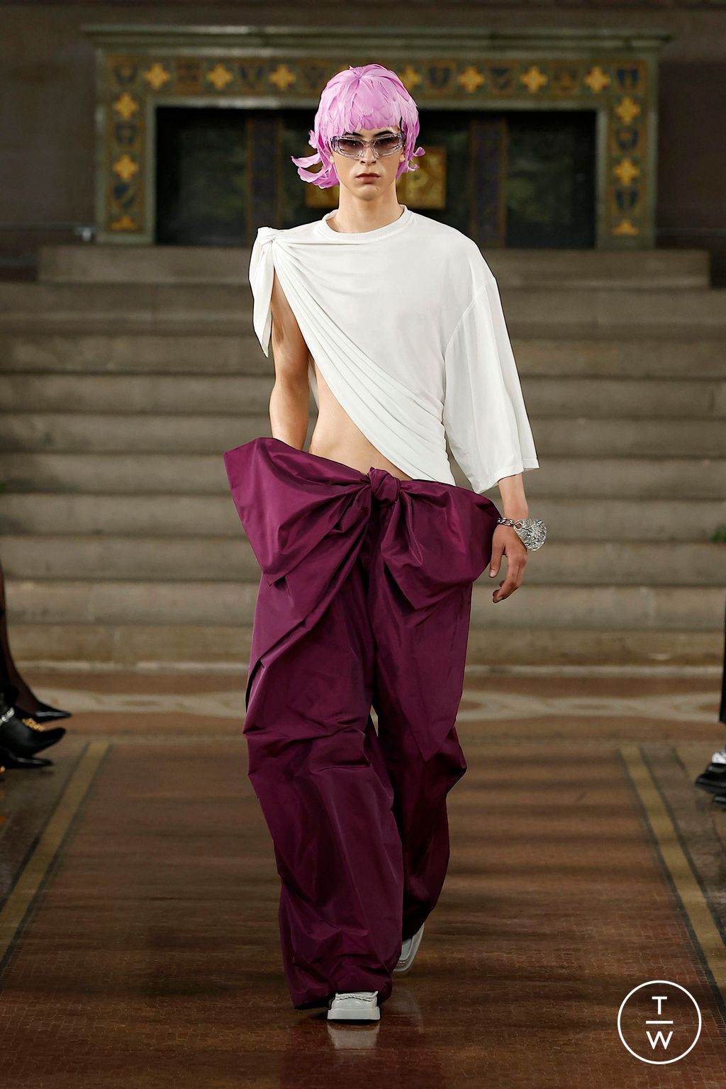 Fashion Week New York Spring/Summer 2025 look 15 from the Palomo Spain collection 女装