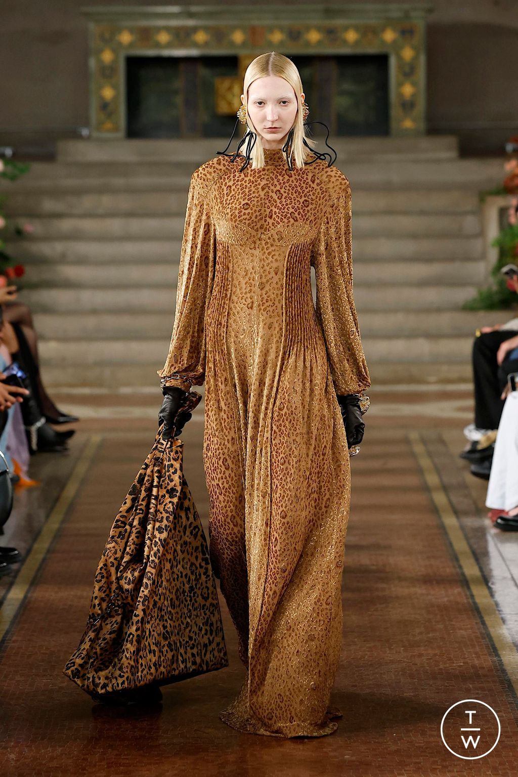 Fashion Week New York Spring/Summer 2025 look 23 de la collection Palomo Spain womenswear