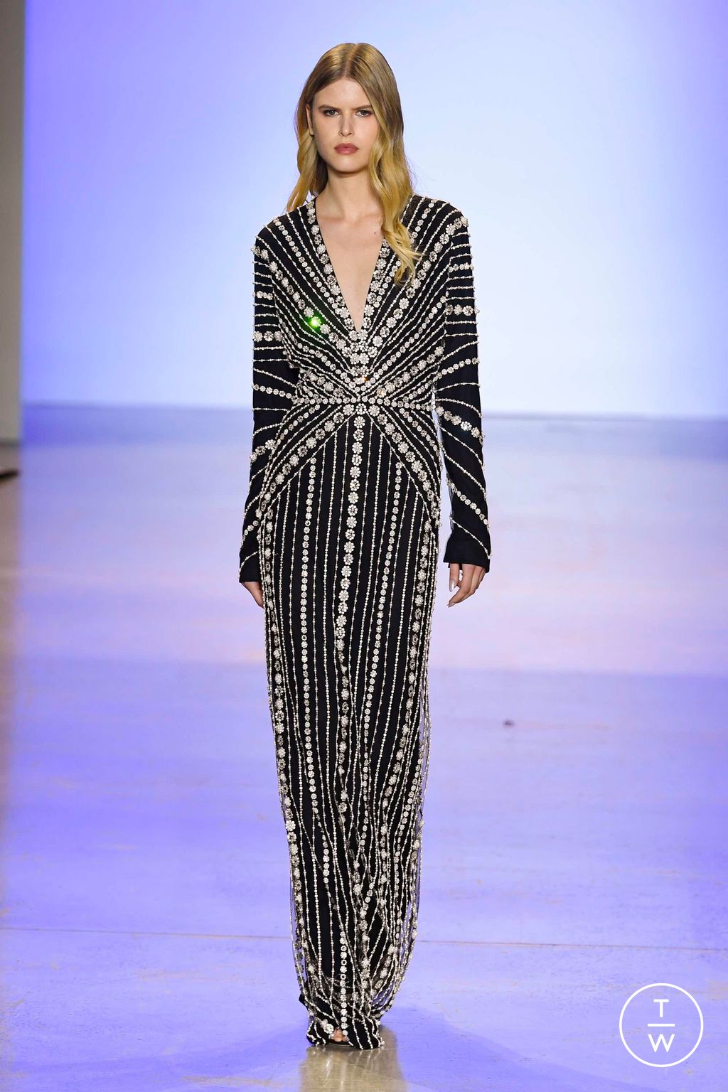 Fashion Week New York Fall/Winter 2023 look 23 from the Pamella Roland collection womenswear