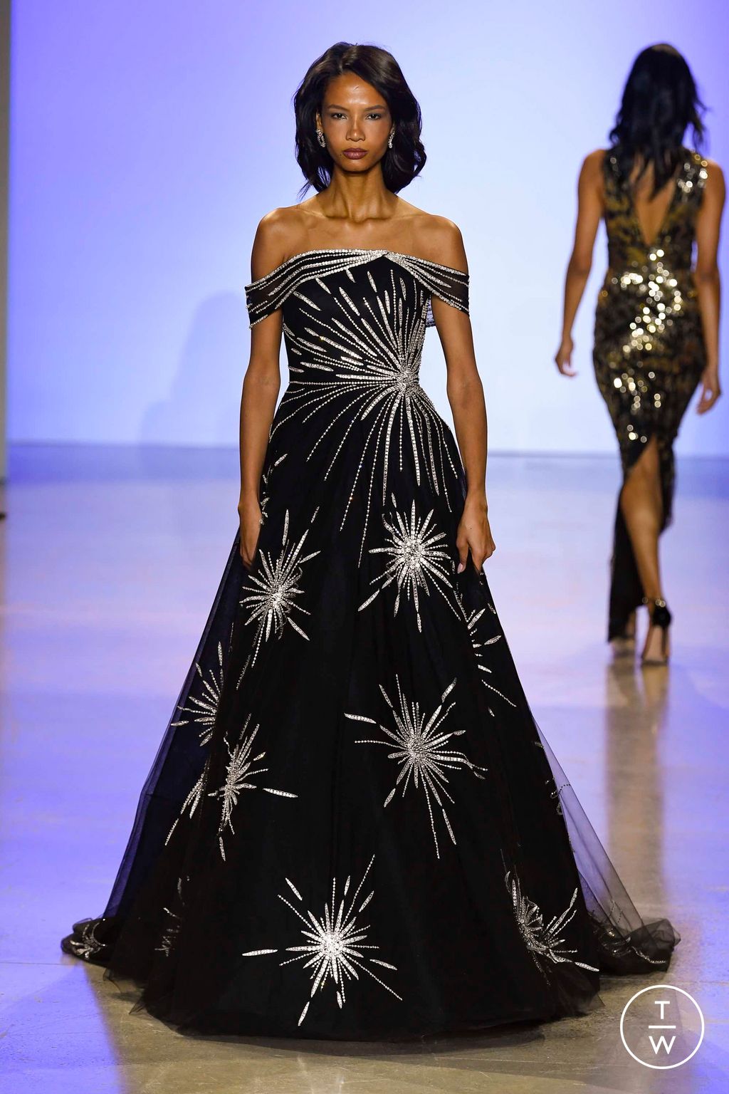 Fashion Week New York Fall/Winter 2023 look 35 de la collection Pamella Roland womenswear