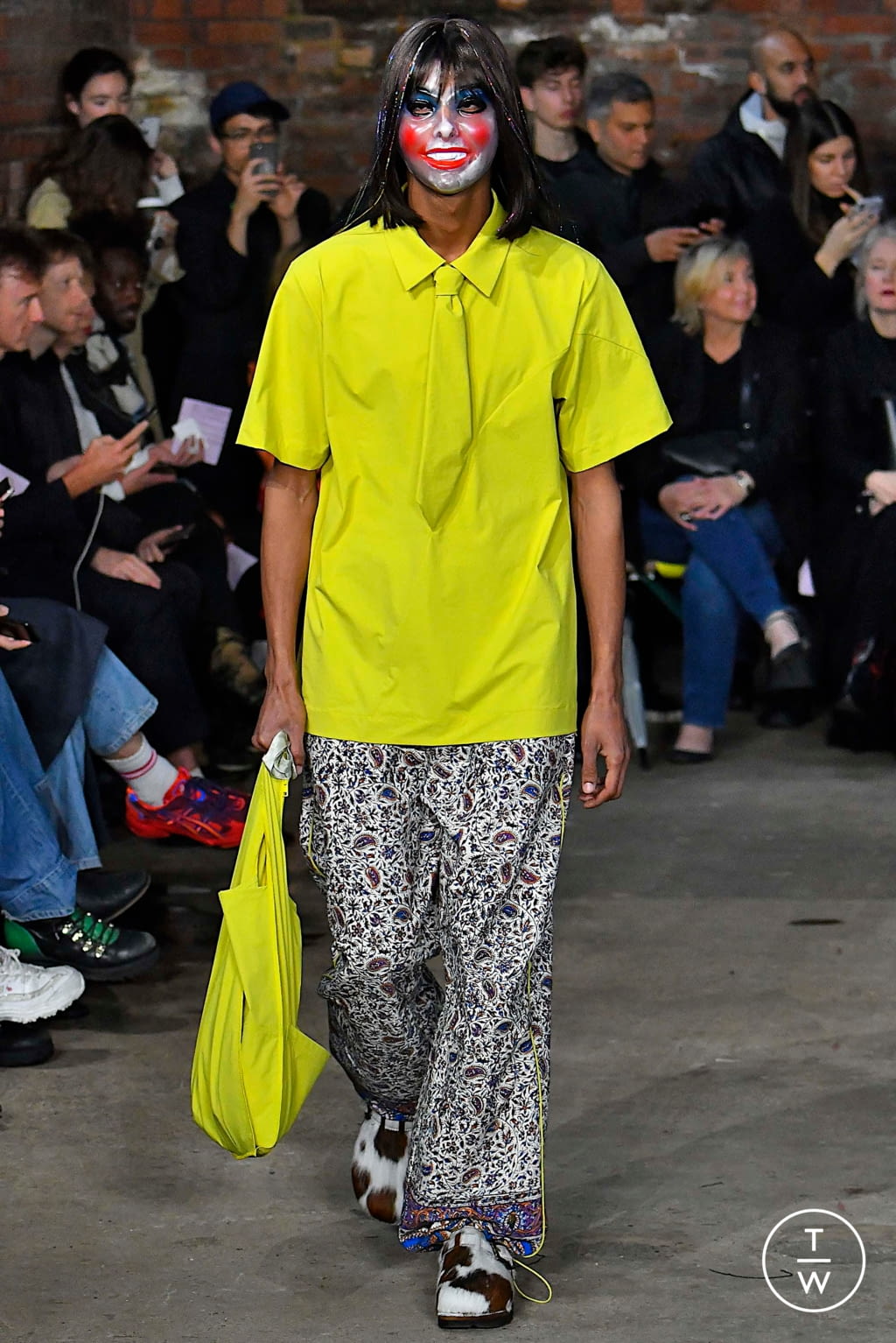 Fashion Week London Spring/Summer 2020 look 9 from the Paria Farzaneh collection menswear