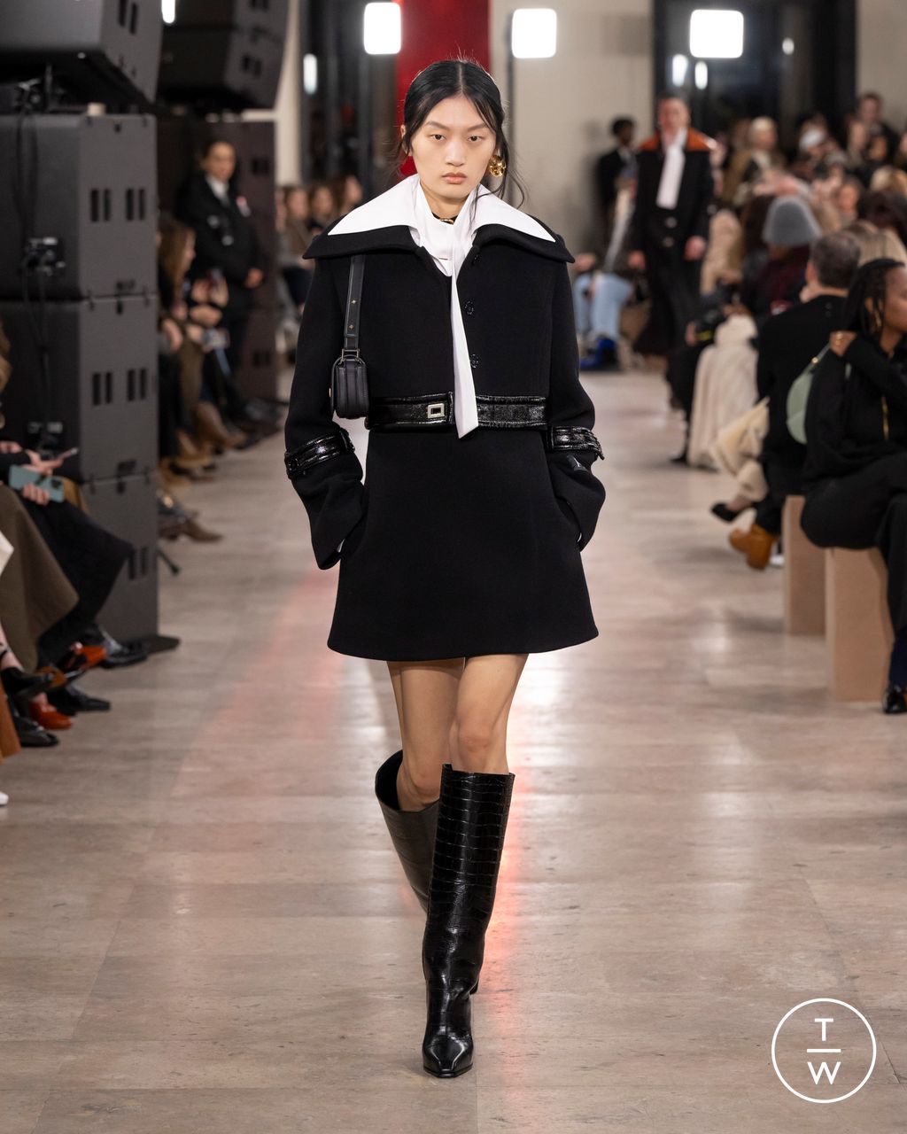 Fashion Week Paris Fall/Winter 2025 look 2 from the Patou collection womenswear