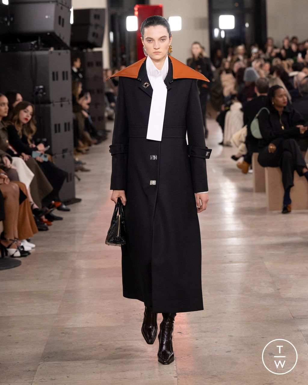 Fashion Week Paris Fall/Winter 2025 look 4 from the Patou collection womenswear