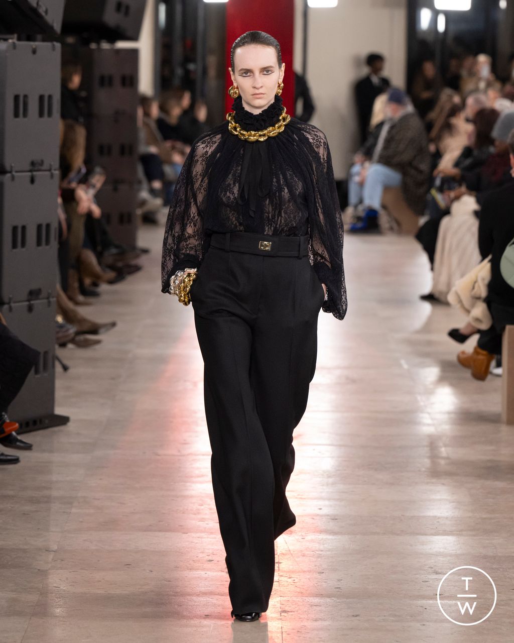 Fashion Week Paris Fall/Winter 2025 look 16 from the Patou collection womenswear