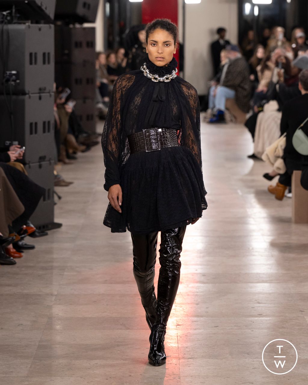 Fashion Week Paris Fall/Winter 2025 look 20 from the Patou collection womenswear