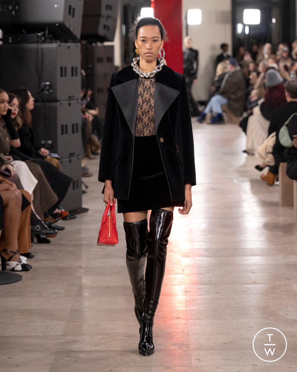 Fashion Week Paris Fall/Winter 2025 look 38 de la collection Patou womenswear