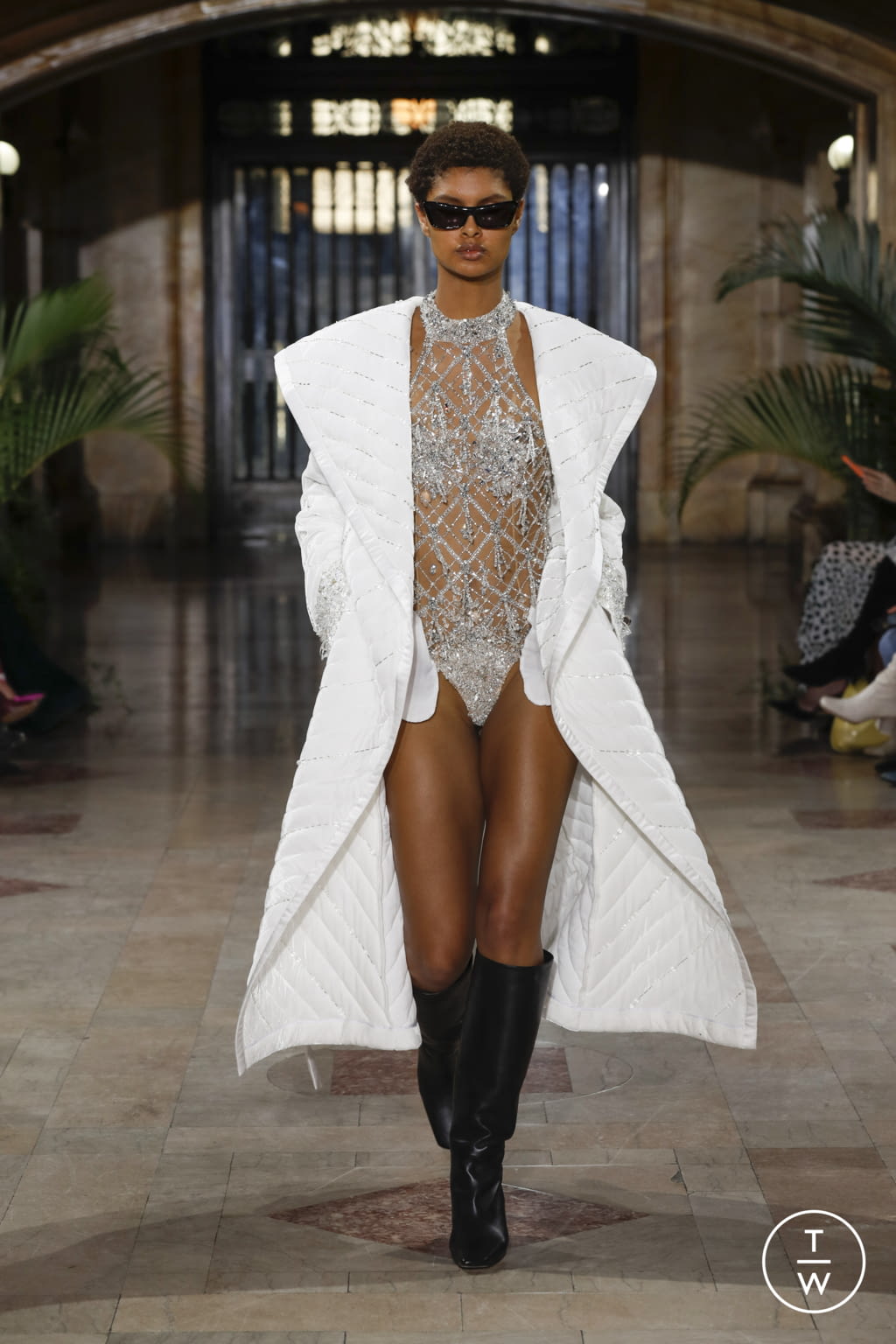 Fashion Week New York Fall/Winter 2022 look 1 de la collection Patbo womenswear