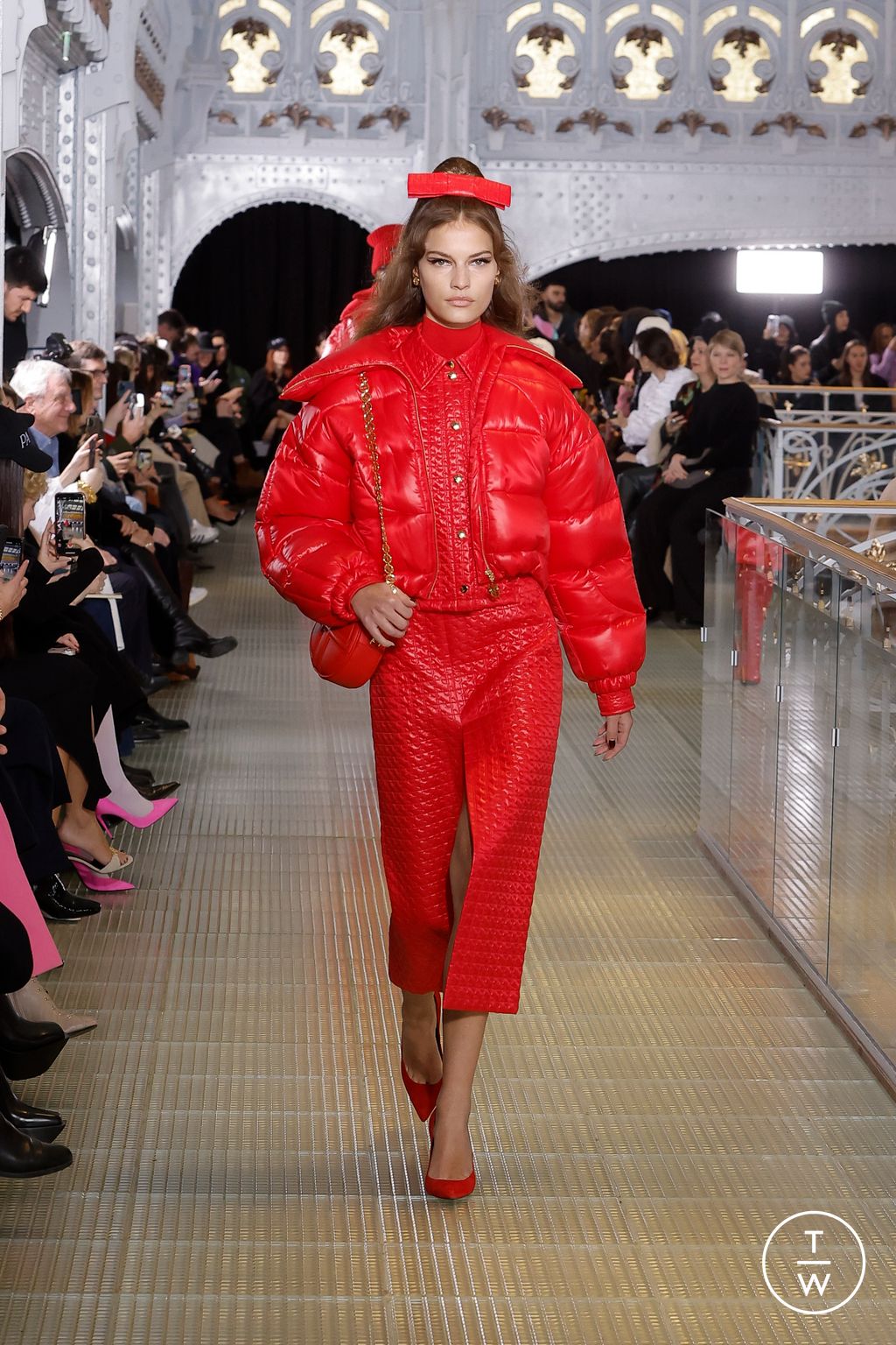 Fashion Week Paris Fall/Winter 2023 look 2 from the Patou collection womenswear