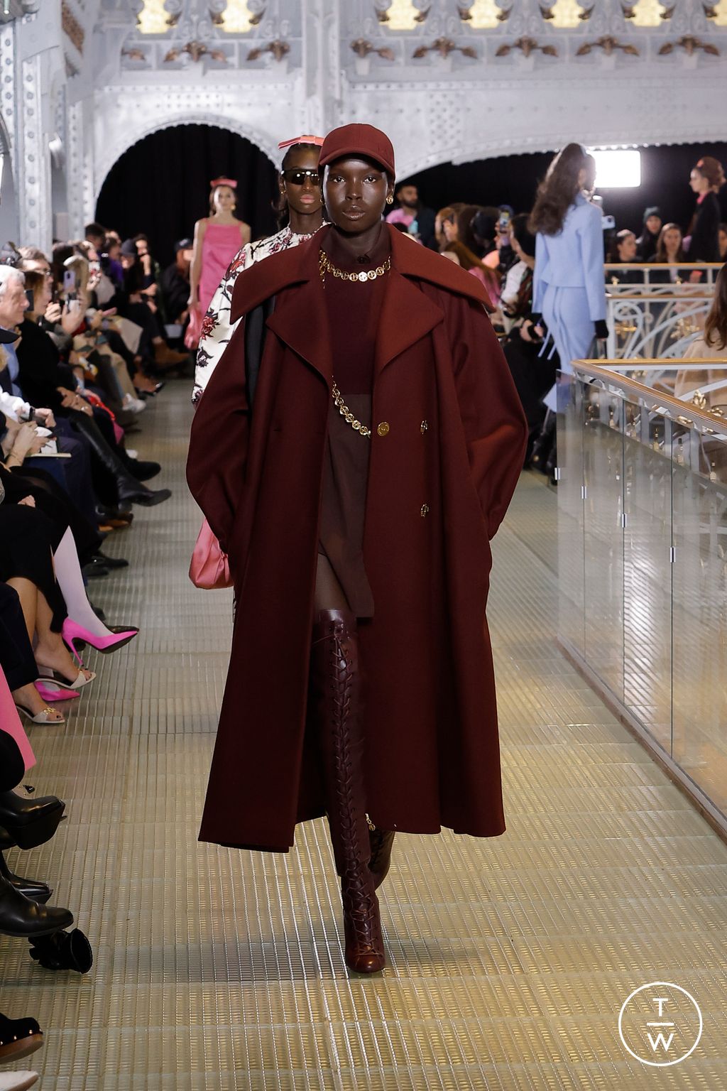 Fashion Week Paris Fall/Winter 2023 look 25 from the Patou collection womenswear