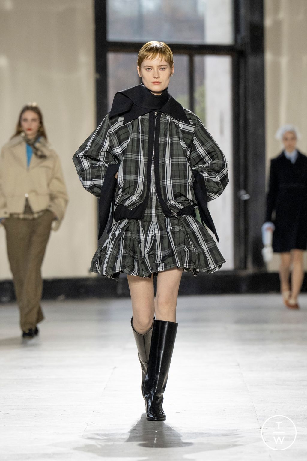 Fashion Week Paris Fall/Winter 2026 look 26 from the Patou collection womenswear