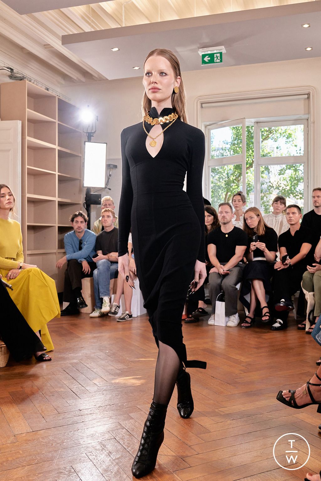 Fashion Week Paris Spring/Summer 2023 look 30 from the Patou collection 女装