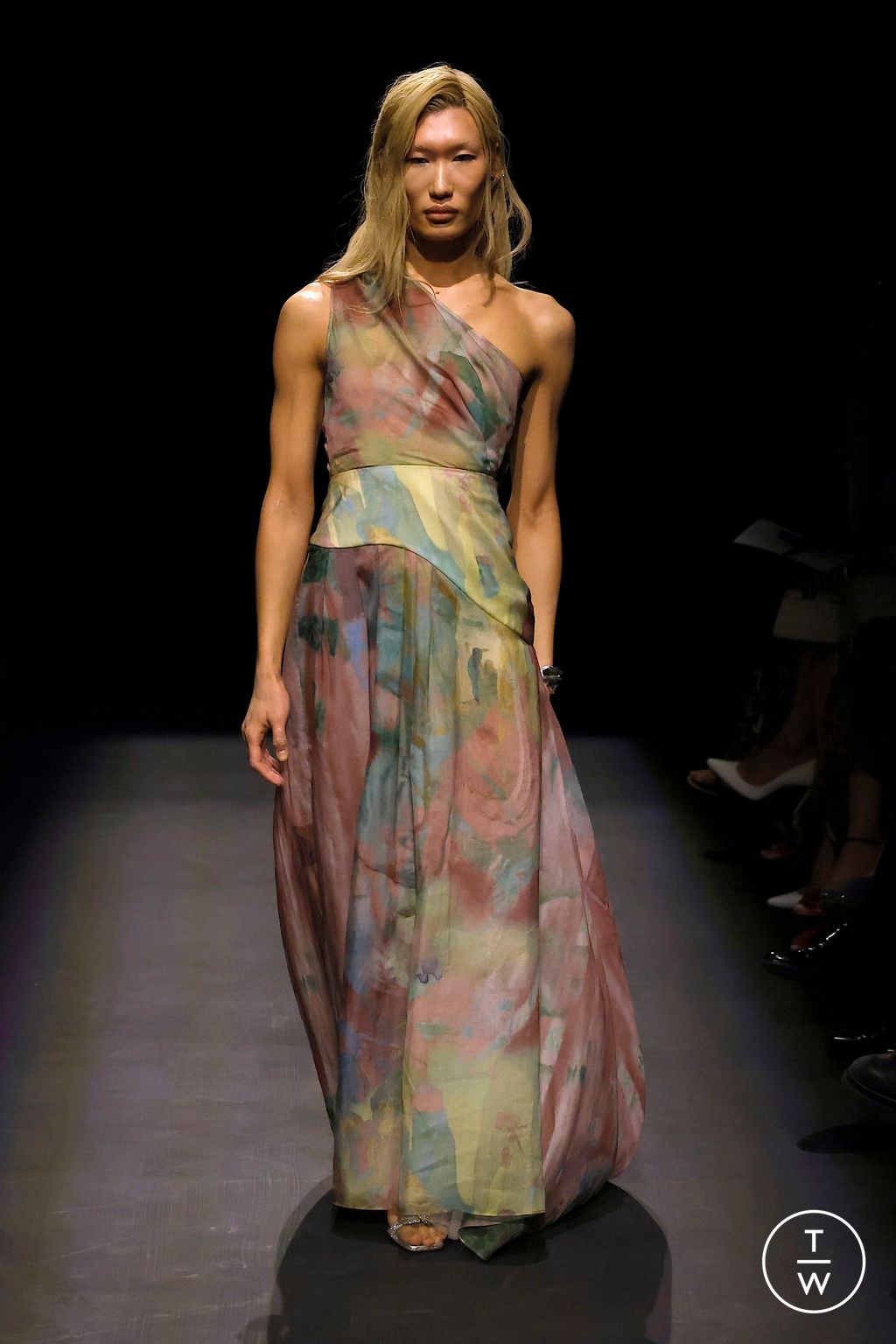 Fashion Week London Spring/Summer 2025 look 7 from the Patrick Mcdowell collection womenswear