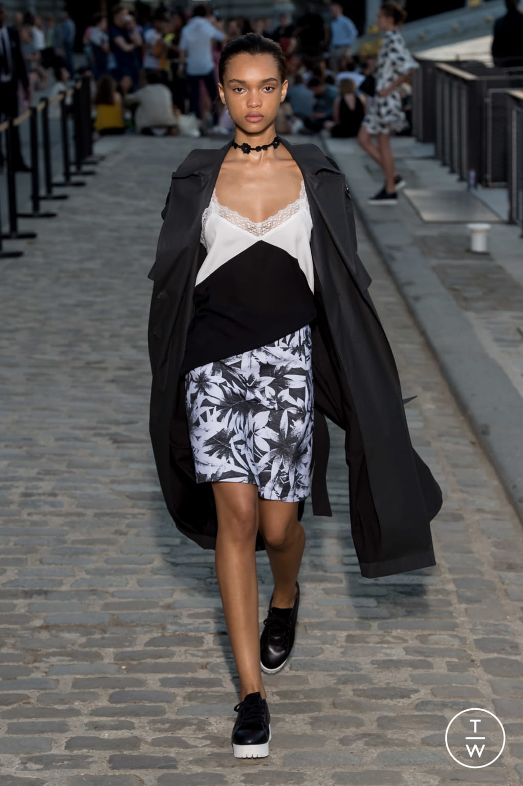 Fashion Week Paris Resort 2017 look 8 from the Paul & Joe collection womenswear