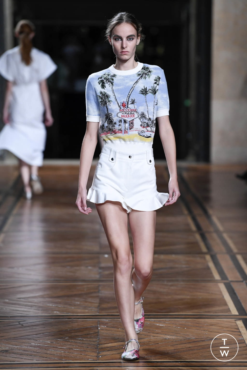 Fashion Week Paris Spring/Summer 2018 look 2 from the Paul & Joe collection womenswear