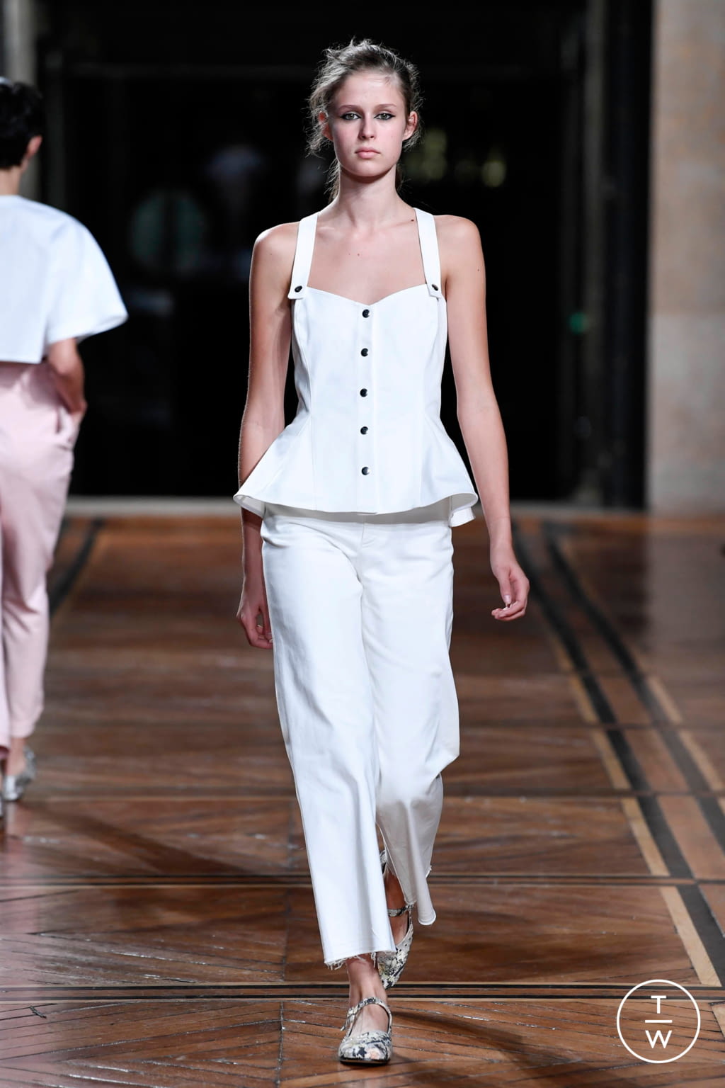 Fashion Week Paris Spring/Summer 2018 look 4 from the Paul & Joe collection womenswear