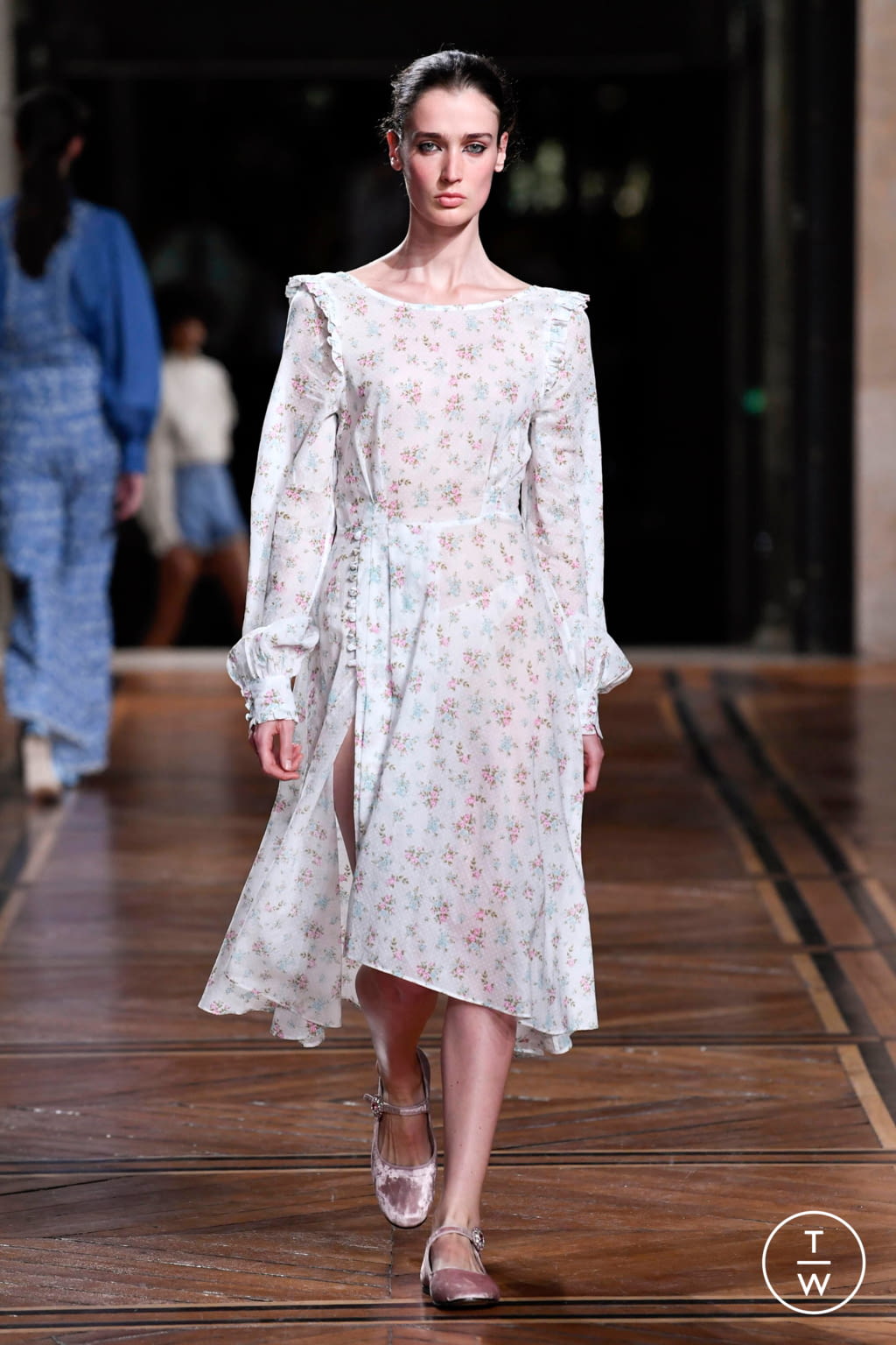 Fashion Week Paris Spring/Summer 2018 look 20 from the Paul & Joe collection womenswear