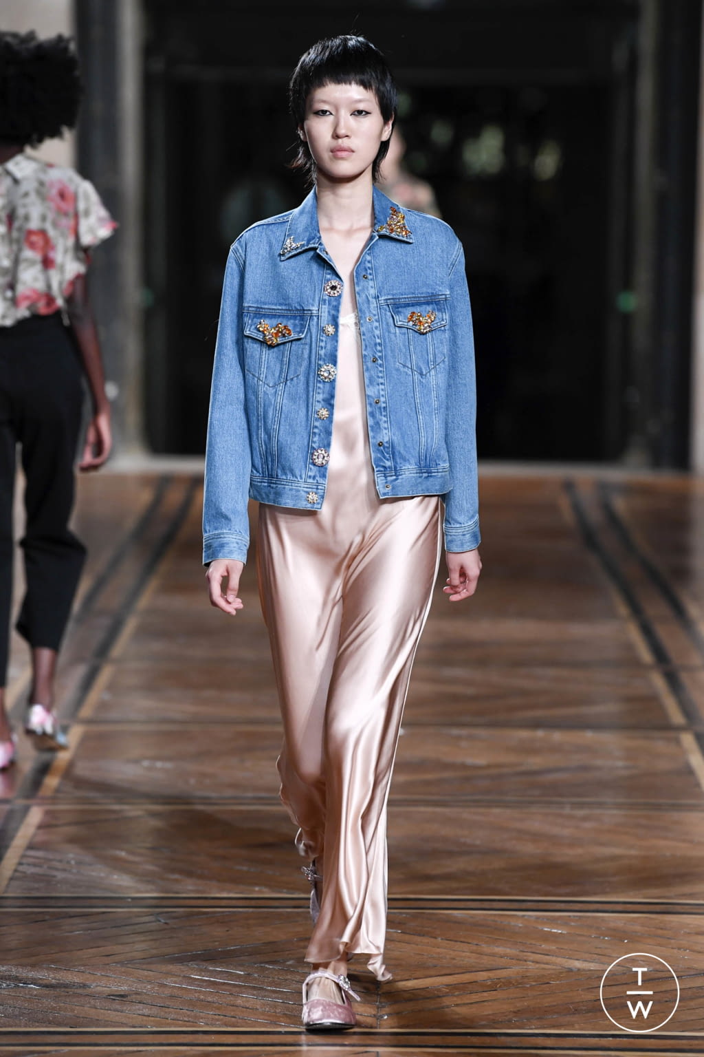 Fashion Week Paris Spring/Summer 2018 look 32 from the Paul & Joe collection 女装