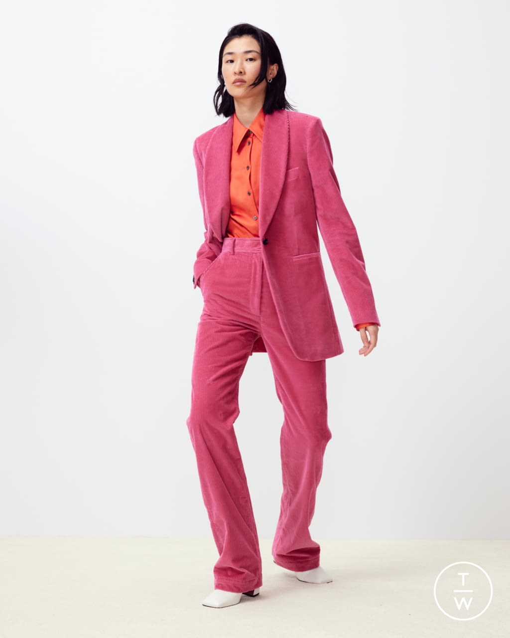 Fashion Week Paris Fall/Winter 2022 look 19 from the Paul Smith collection womenswear
