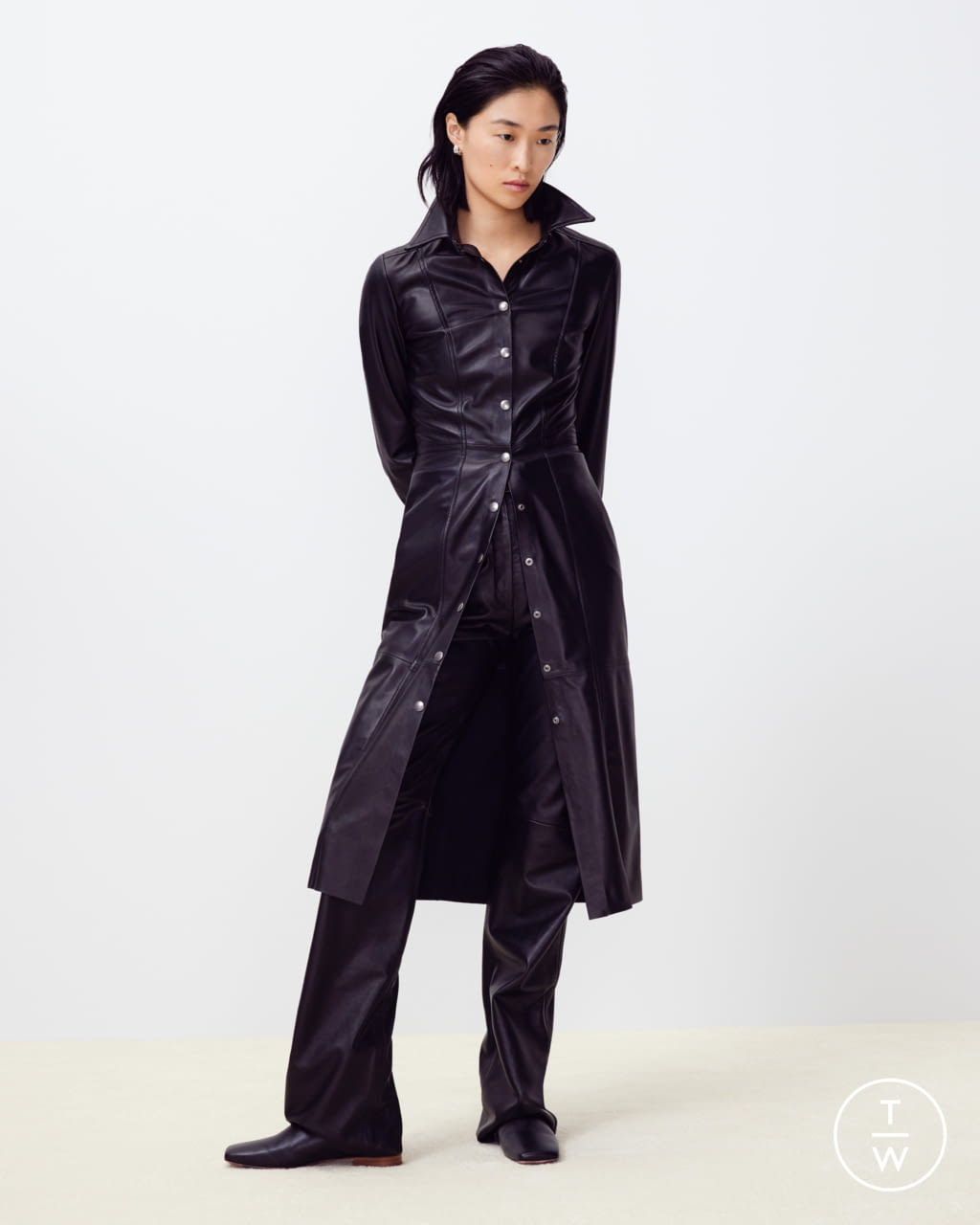 Fashion Week Paris Fall/Winter 2022 look 3 from the Paul Smith collection womenswear