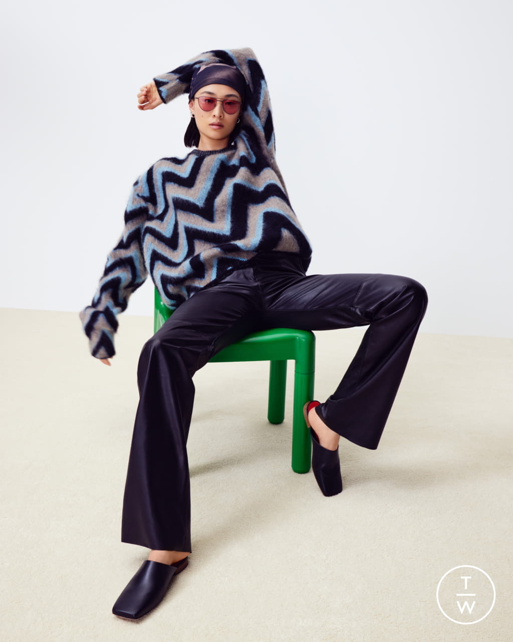 Fashion Week Paris Fall/Winter 2022 look 9 from the Paul Smith collection womenswear