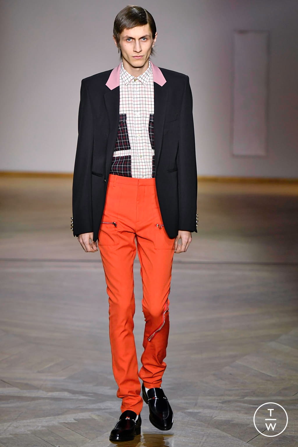 Fashion Week Paris Fall/Winter 2019 look 17 from the Paul Smith collection 男装