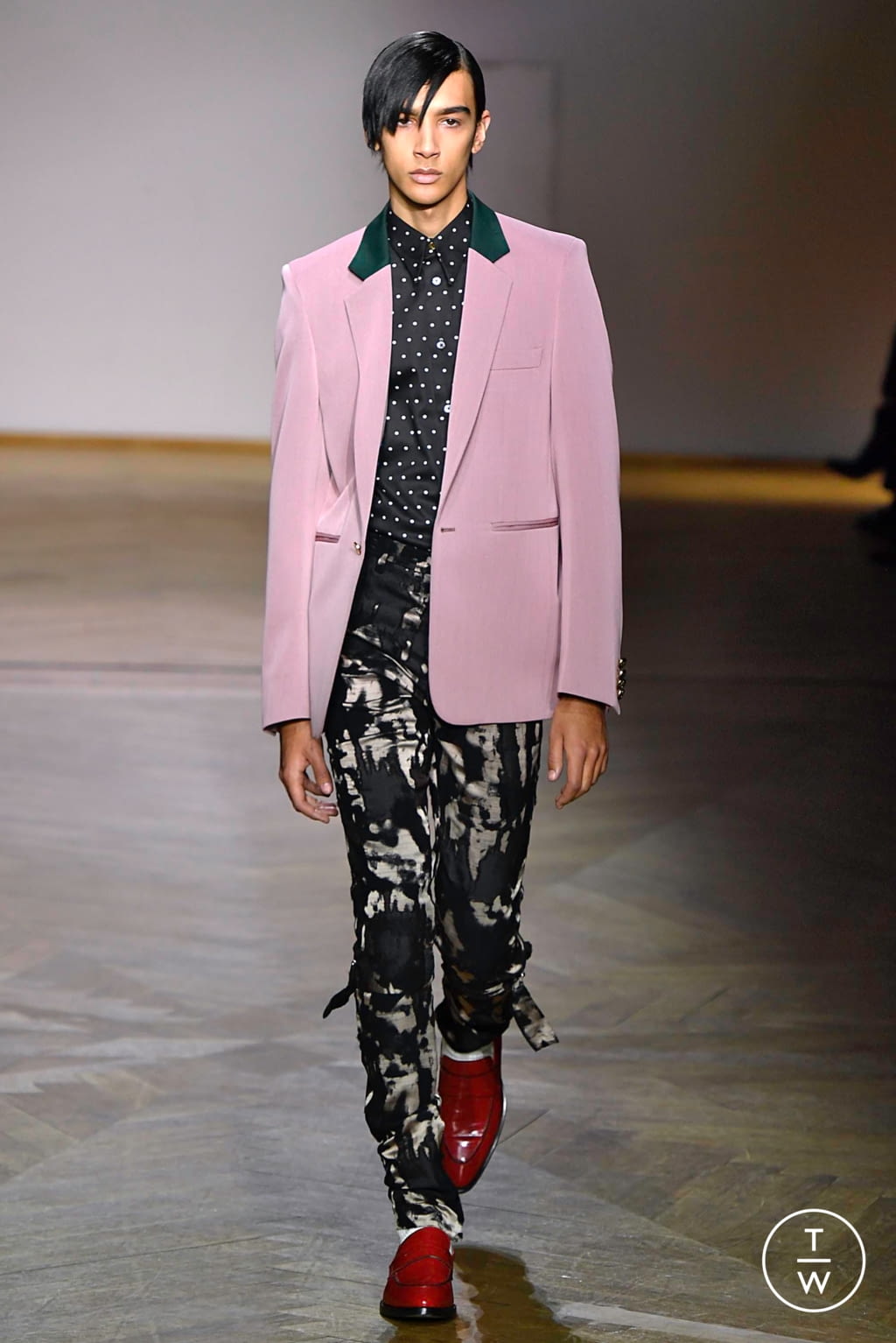 Fashion Week Paris Fall/Winter 2019 look 22 from the Paul Smith collection 男装