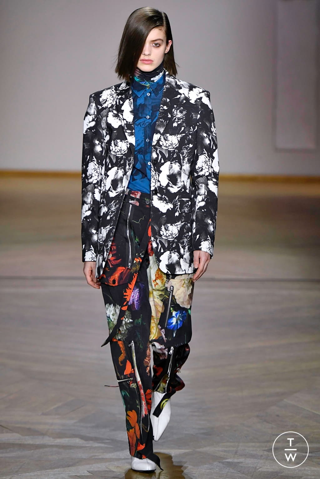 Fashion Week Paris Fall/Winter 2019 look 24 from the Paul Smith collection 男装