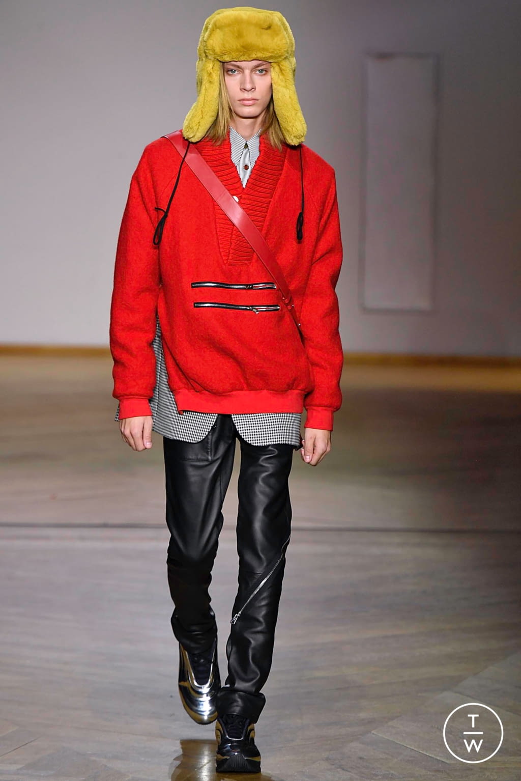 Fashion Week Paris Fall/Winter 2019 look 45 from the Paul Smith collection 男装