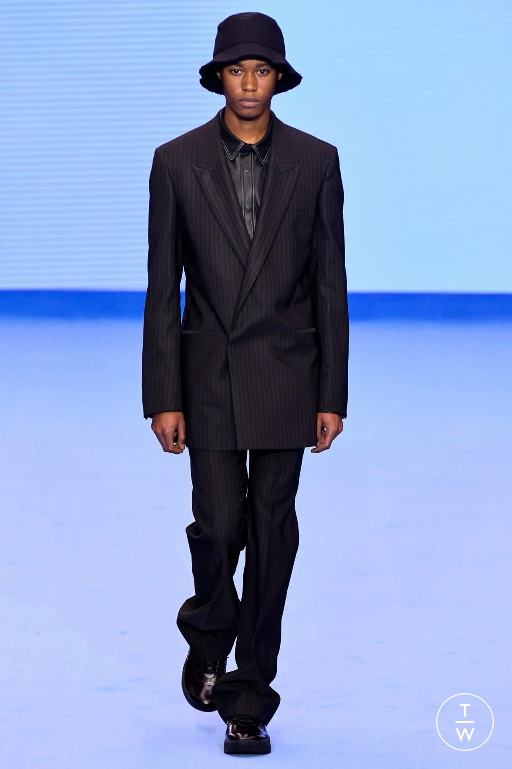 Fashion Week Paris Fall/Winter 2020 look 13 de la collection Paul Smith menswear