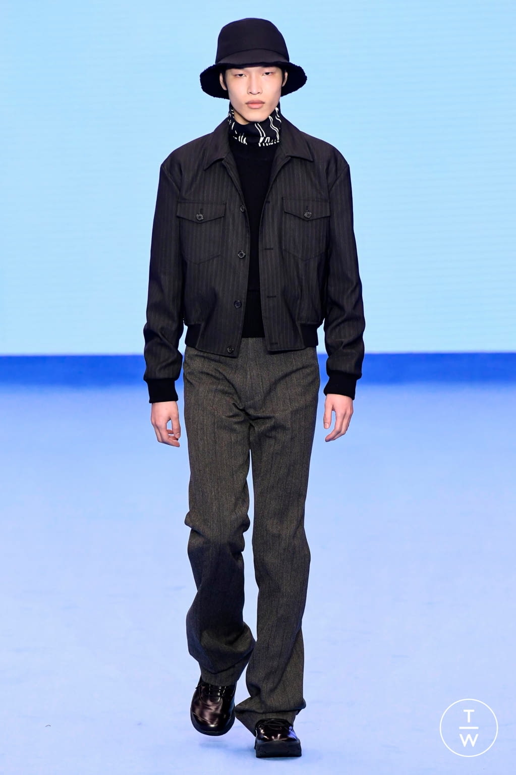 Fashion Week Paris Fall/Winter 2020 look 14 from the Paul Smith collection menswear
