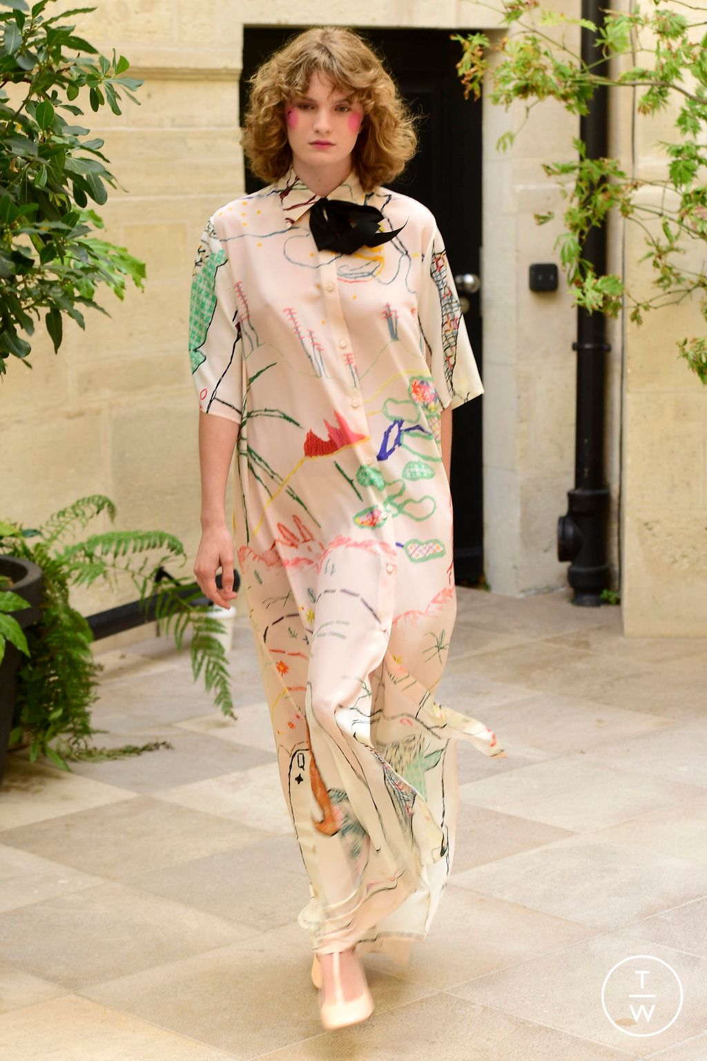 Fashion Week Paris Spring/Summer 2024 look 9 from the Paul & Joe collection womenswear