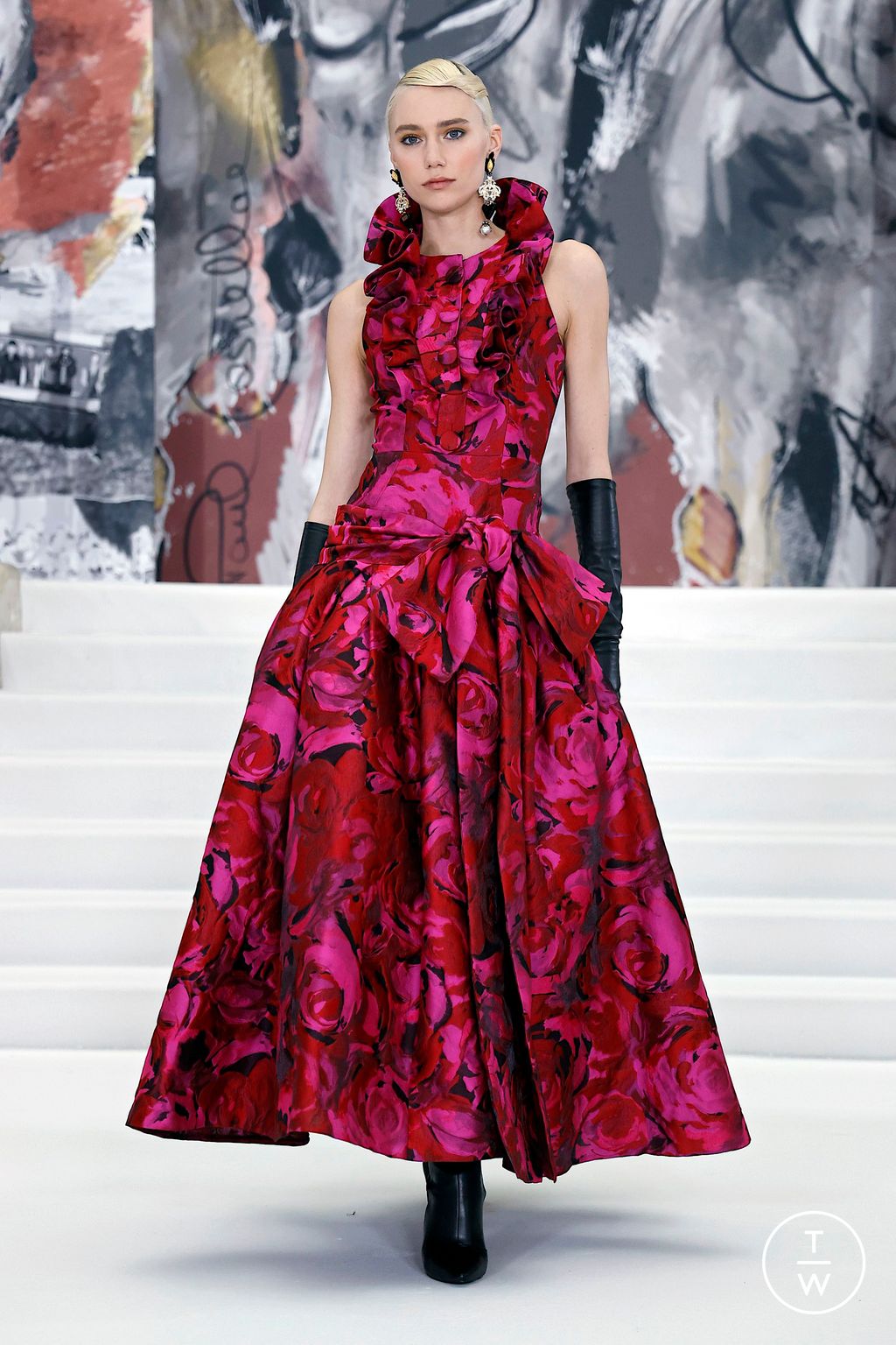 Fashion Week London Fall/Winter 2025 look 50 from the Paul Costelloe collection 女装