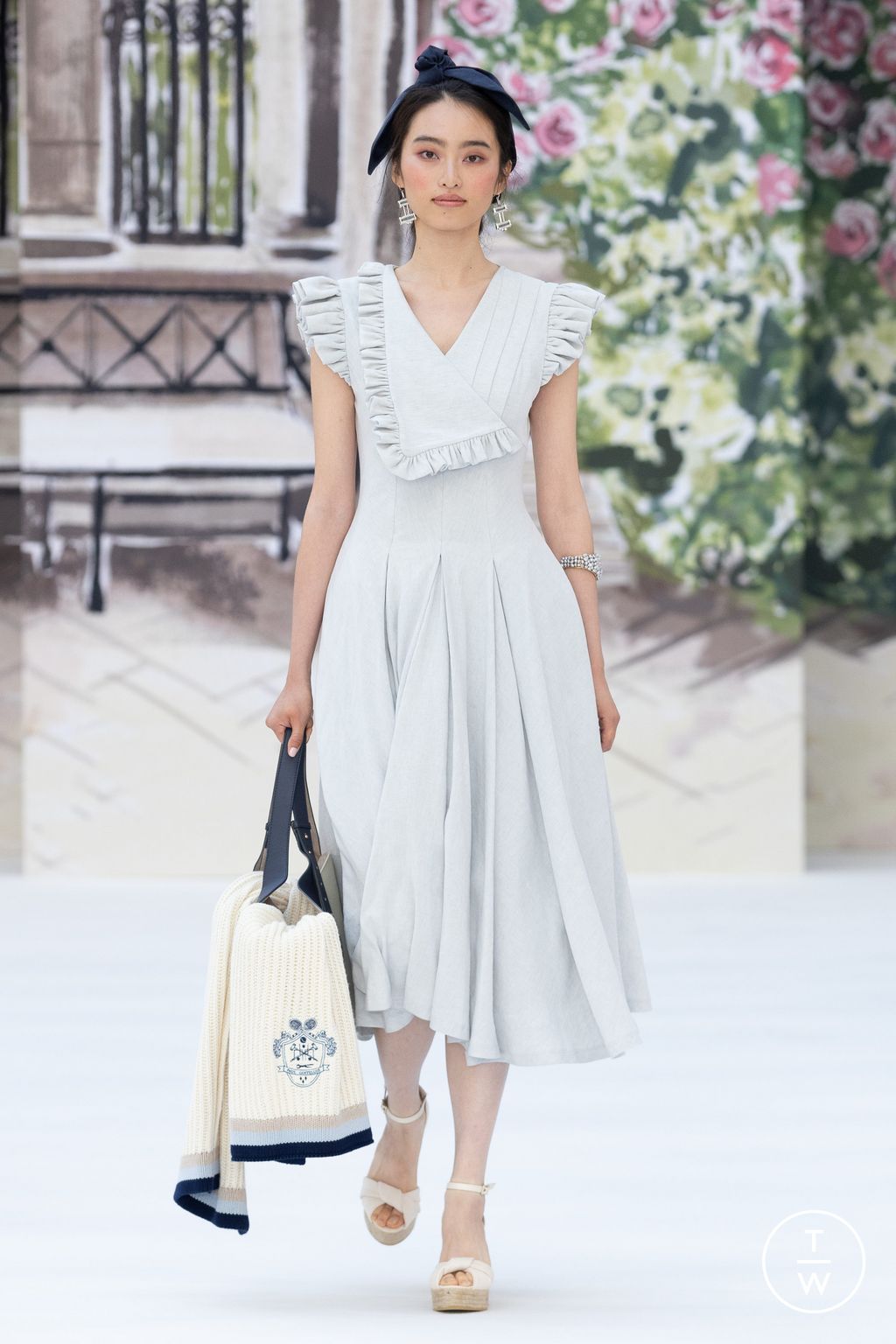 Fashion Week London Spring/Summer 2024 look 13 from the Paul Costelloe collection womenswear