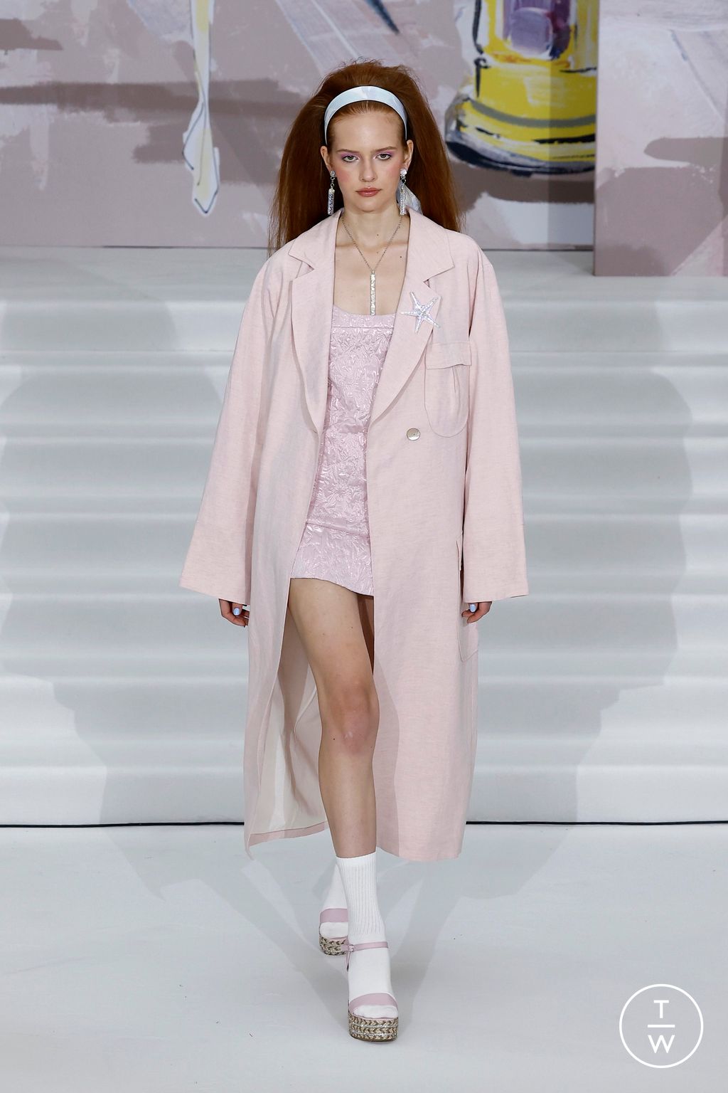 Fashion Week London Spring/Summer 2025 look 25 from the Paul Costelloe collection womenswear
