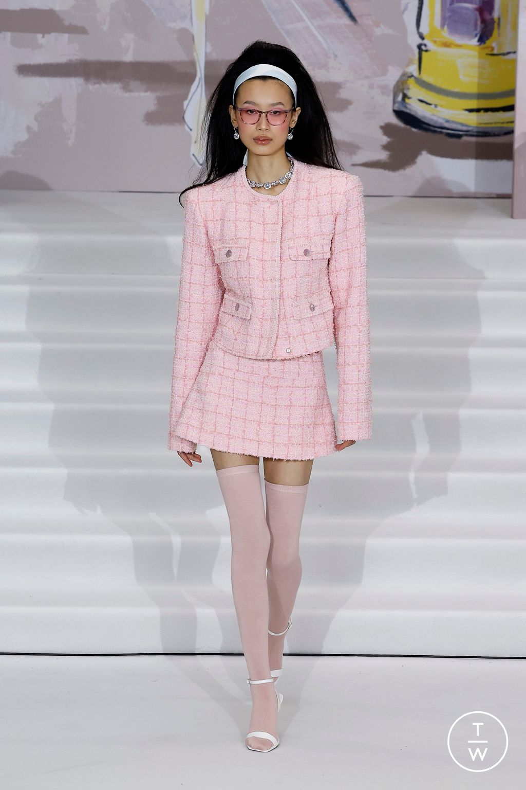 Fashion Week London Spring/Summer 2025 look 28 from the Paul Costelloe collection womenswear