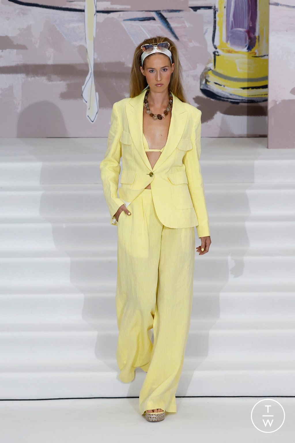 Fashion Week London Spring/Summer 2025 look 36 from the Paul Costelloe collection womenswear