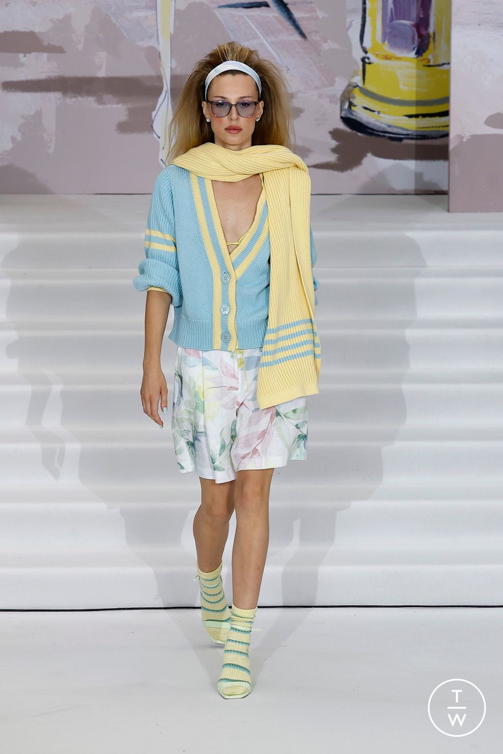 Fashion Week London Spring/Summer 2025 look 43 from the Paul Costelloe collection womenswear