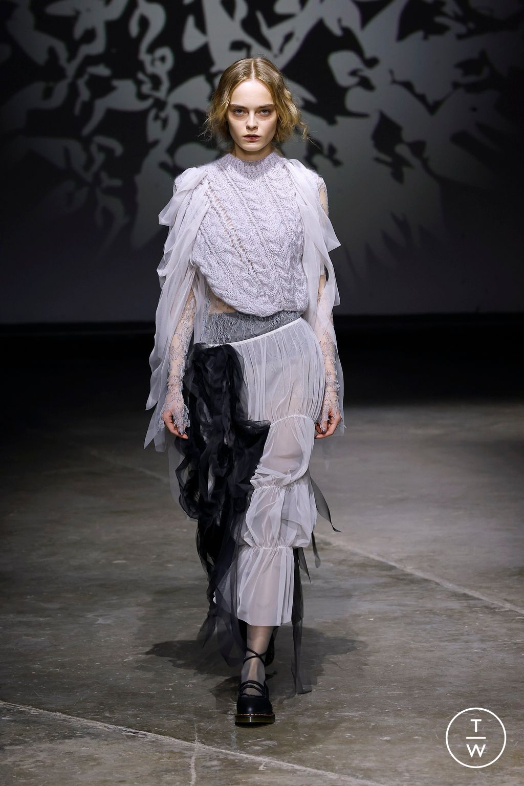 Fashion Week London Fall/Winter 2025 look 17 from the Pauline Dujancourt collection womenswear