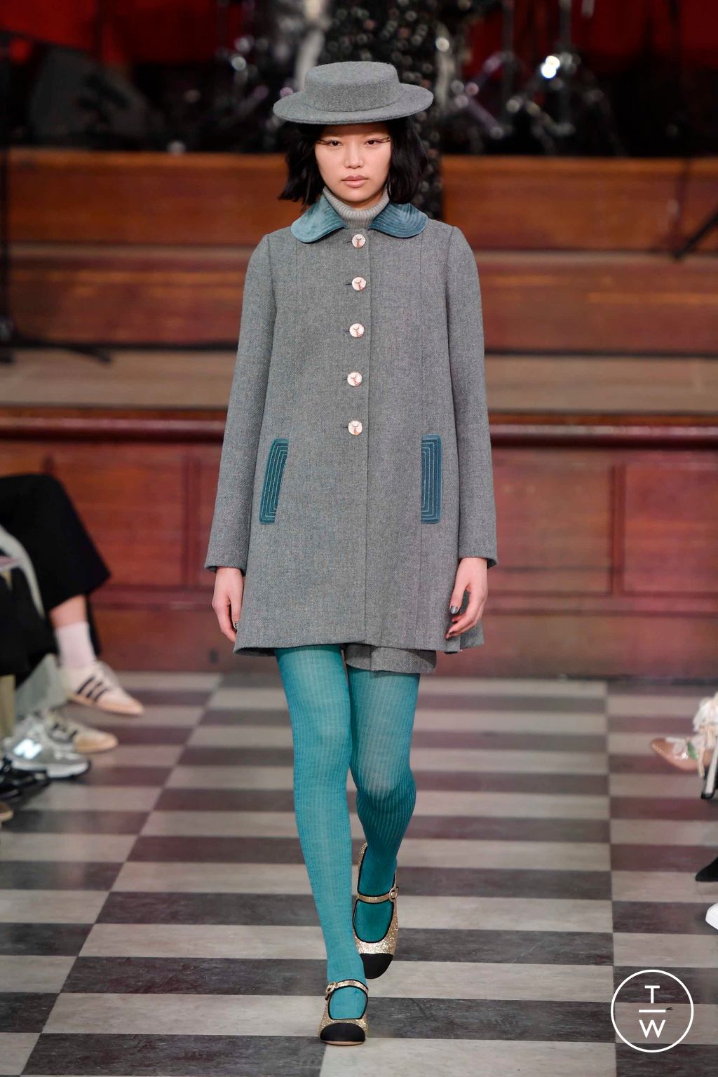 Fashion Week London Fall/Winter 2023 look 2 from the Paul & Joe collection womenswear