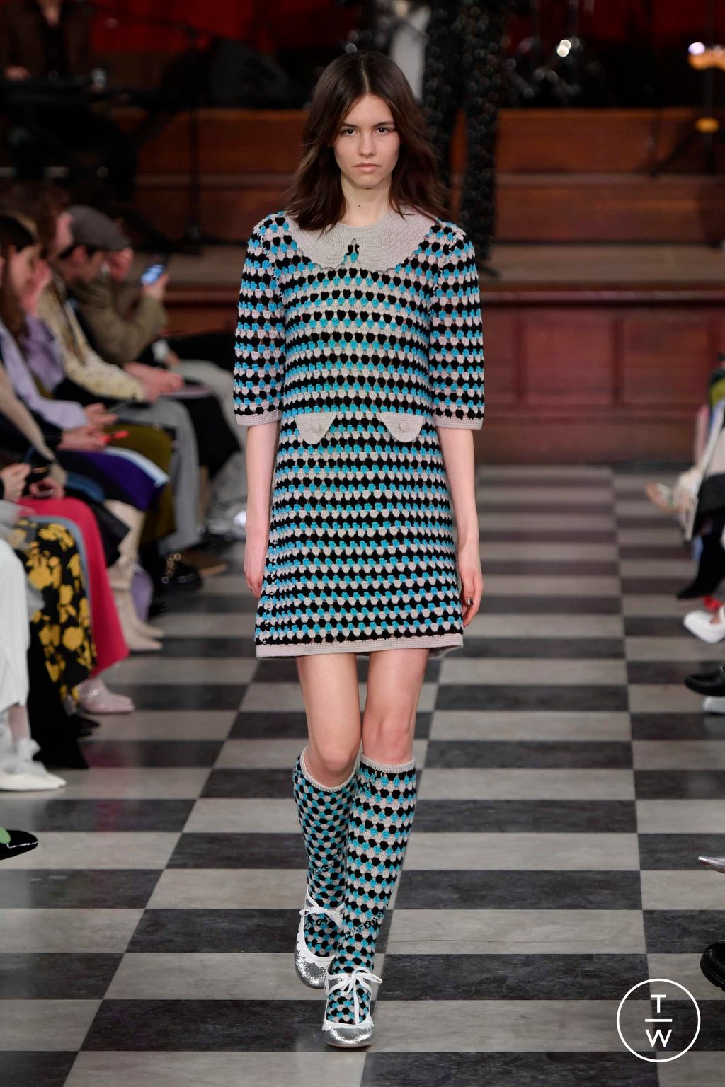 Fashion Week London Fall/Winter 2023 look 18 from the Paul & Joe collection womenswear